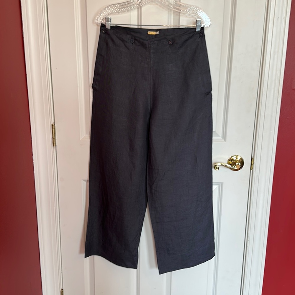 Matta Linen Pants With a Unique Button Bib Type Front (size medium)